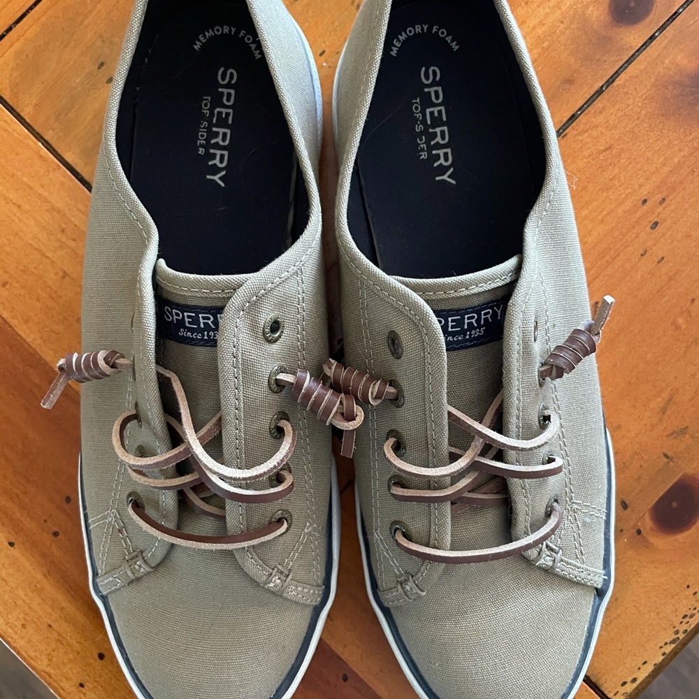 Sperry Top Sider - women’s 9M - grey green color